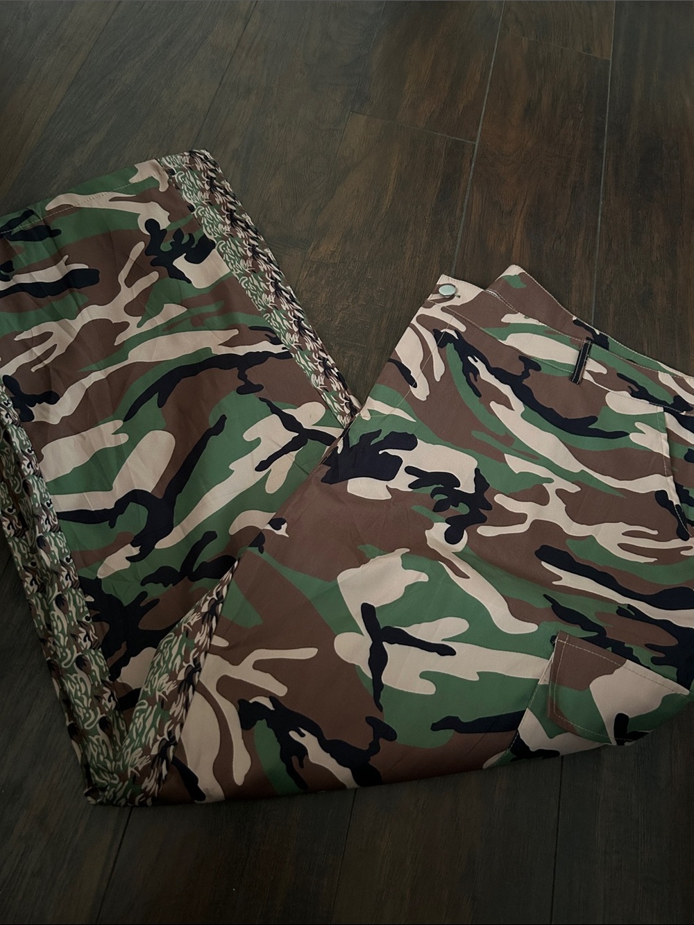 NWOT Amazon Womens Baggy Camo Utility Pants